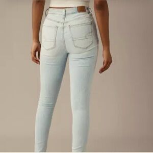American Eagle Outfitters TikTok Light Wash Skinny Jeans Size 4 Long NWOT